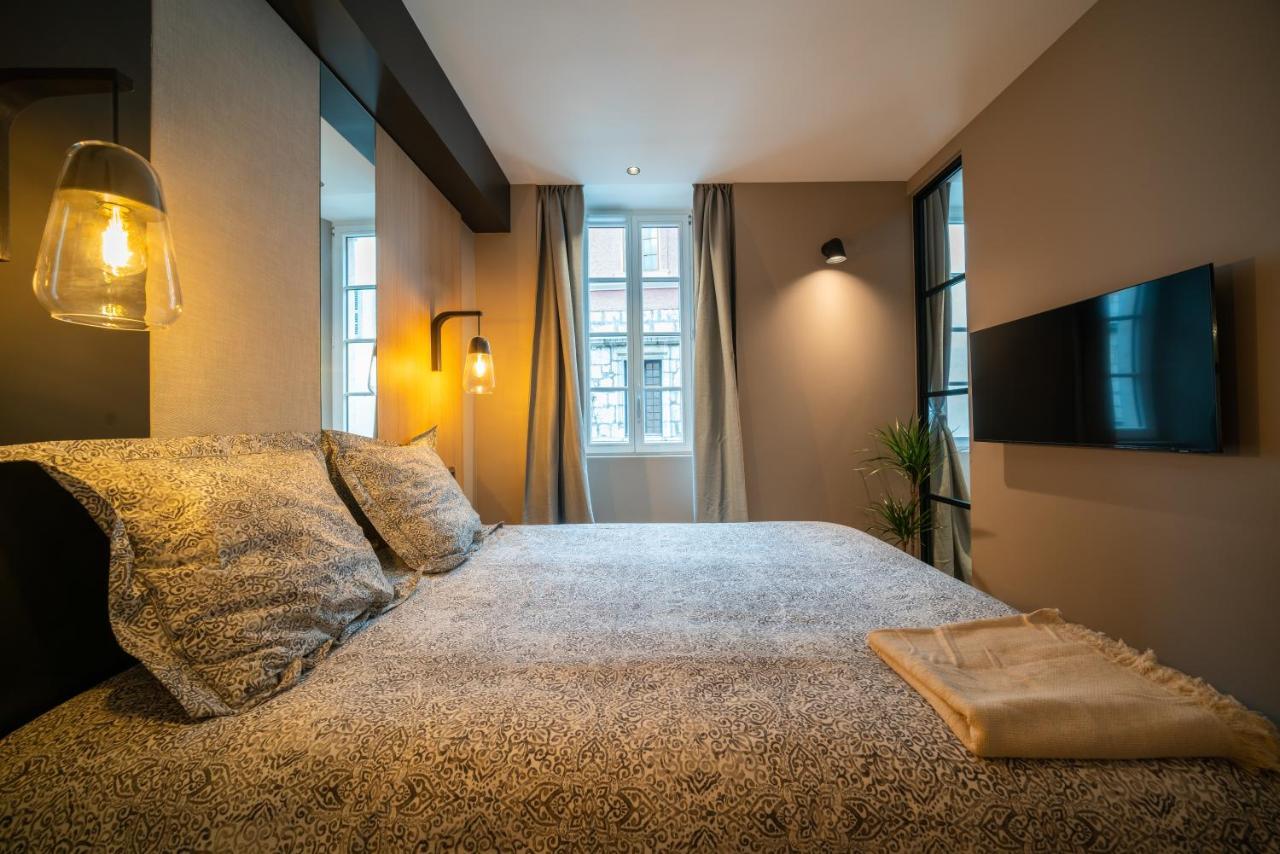 Le Luxury Design De La Vieille Ville Annecy Exterior photo